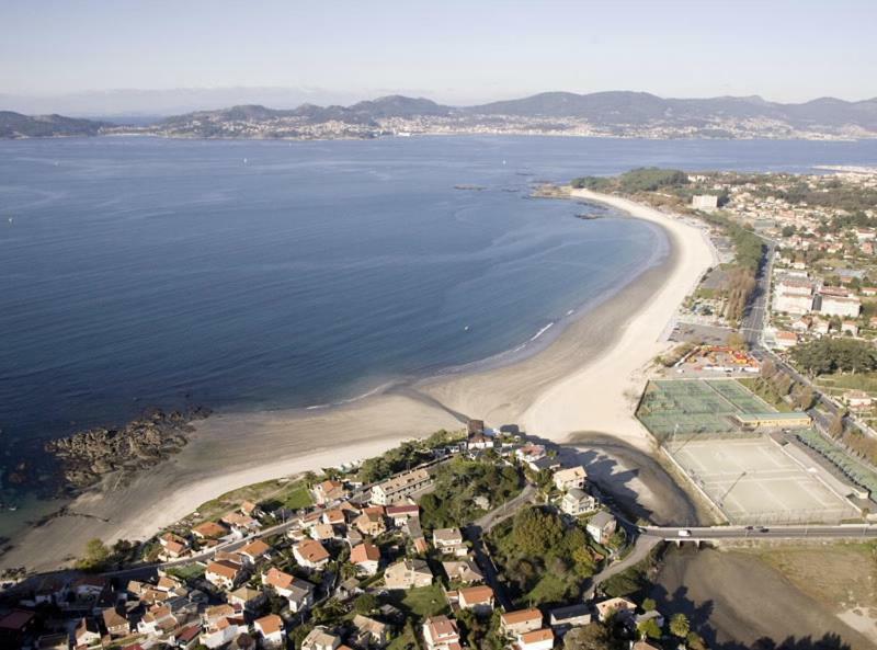 Apartamento Primera Linea Playa D Samil فيجو المظهر الخارجي الصورة